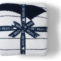 CozyChic New York Yankees Throw