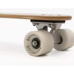 Skateboard - White