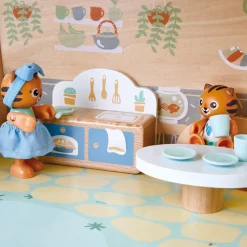 Tigers’ Jungle Doll House