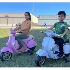 Vespa Scooter 12V White