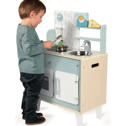 Wooden Feather Kitchen Set